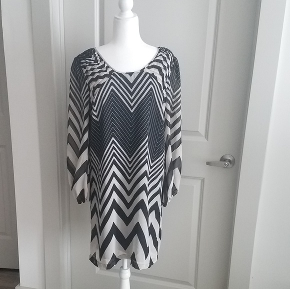 Fire Los Angeles Dresses & Skirts - Black Chevron Fire Los Angeles dress